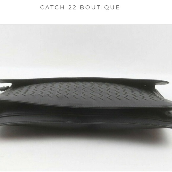 SOLD Bottega Veneta Black Intrecciato Leather Flap Clutch - Picture 2 of 5
